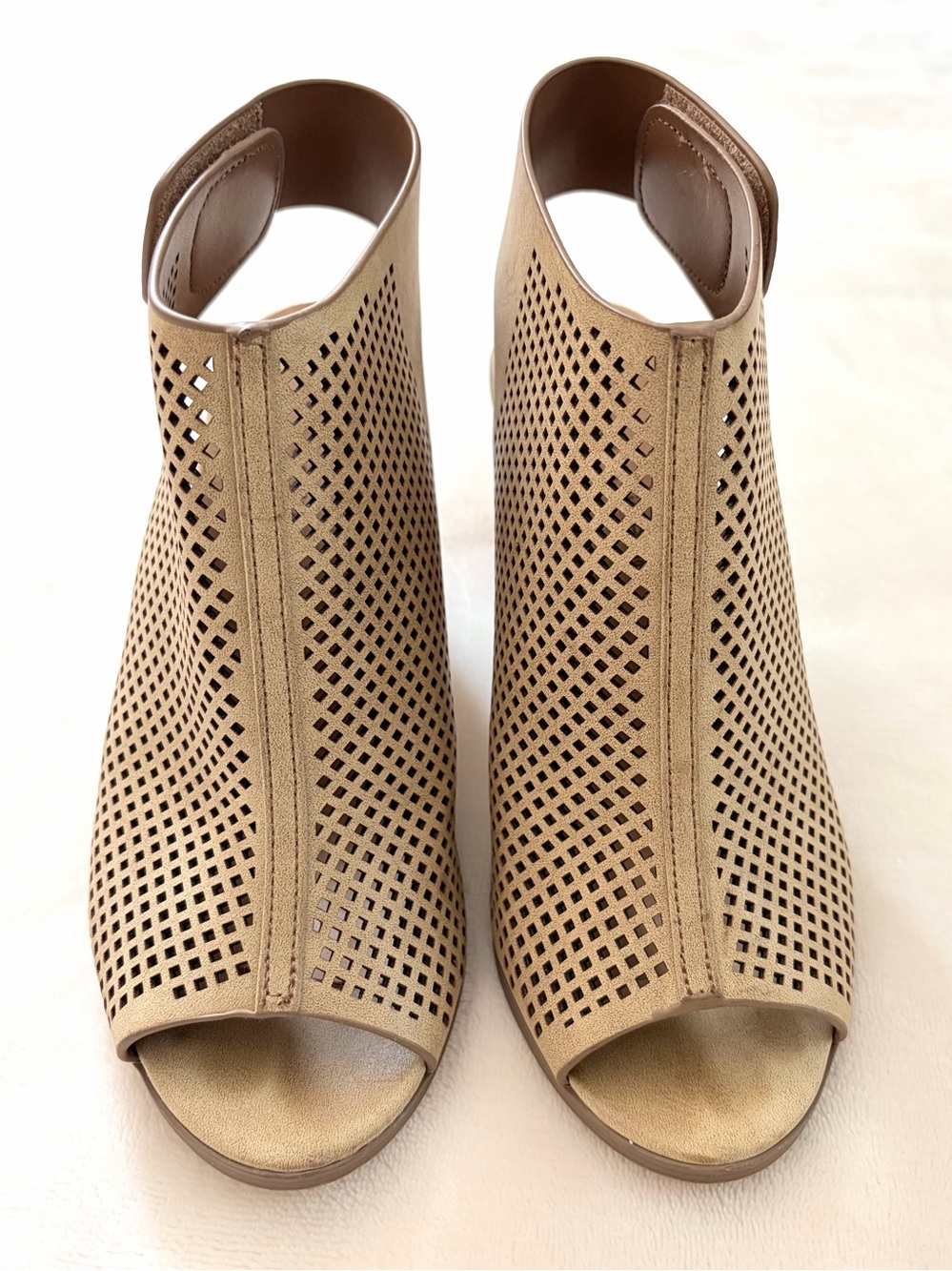 Cityclassified Open-Toe Block Heel Sandals Size 7
